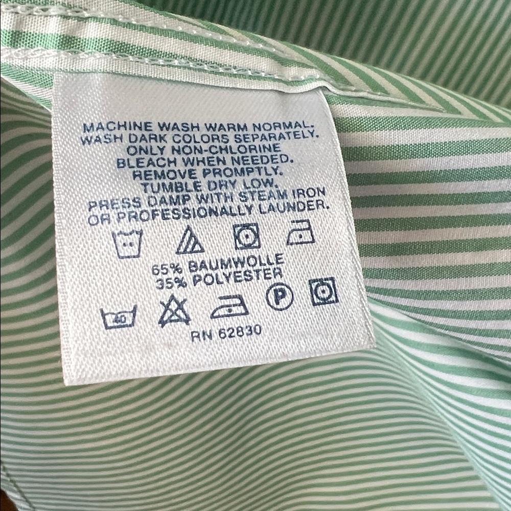 Land’s End No Iron Button Front Shirt - Picture 6 of 6